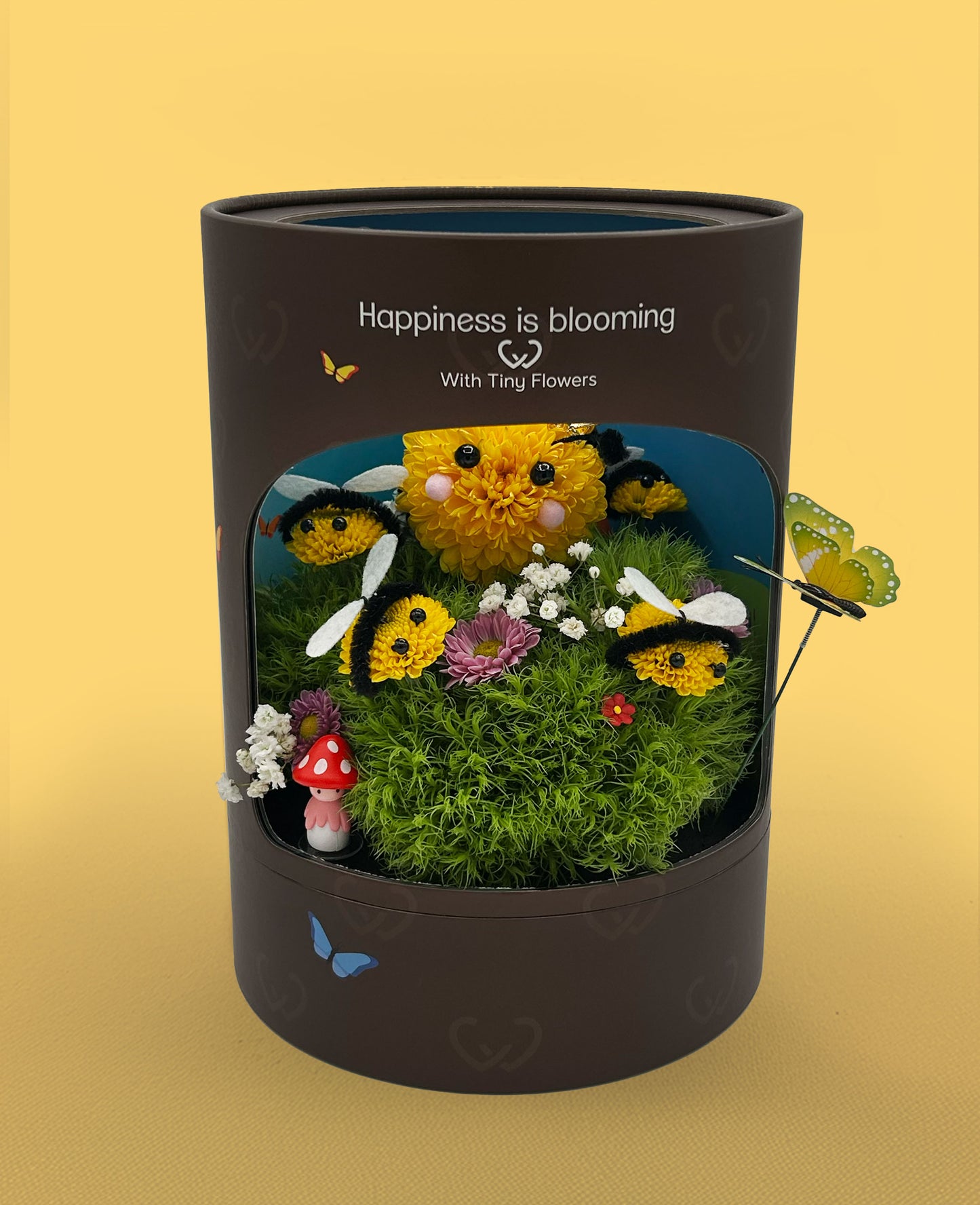 Queen Bee-atrice – Made with Fresh Cut Flowers