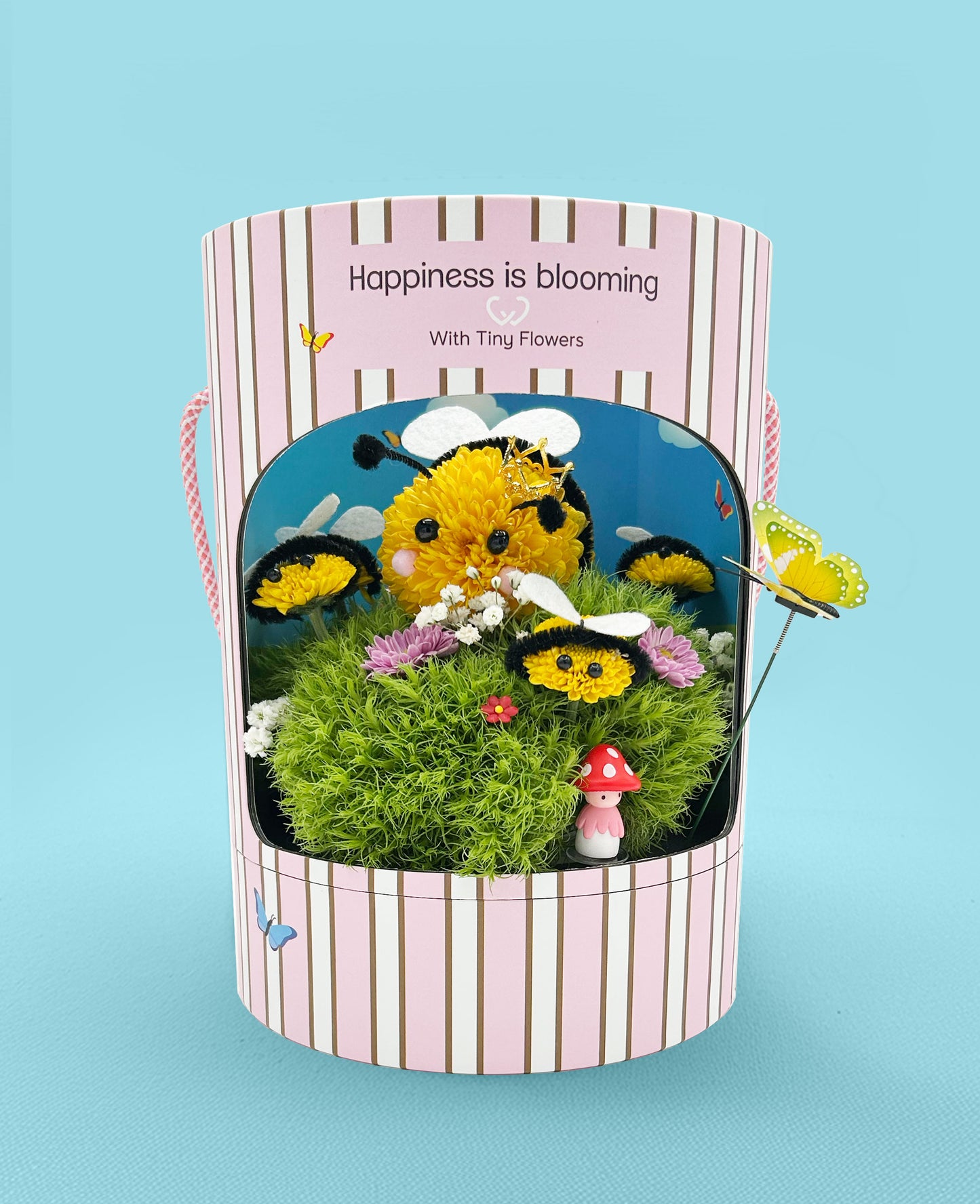 Queen Bee-atrice – Made with Fresh Cut Flowers
