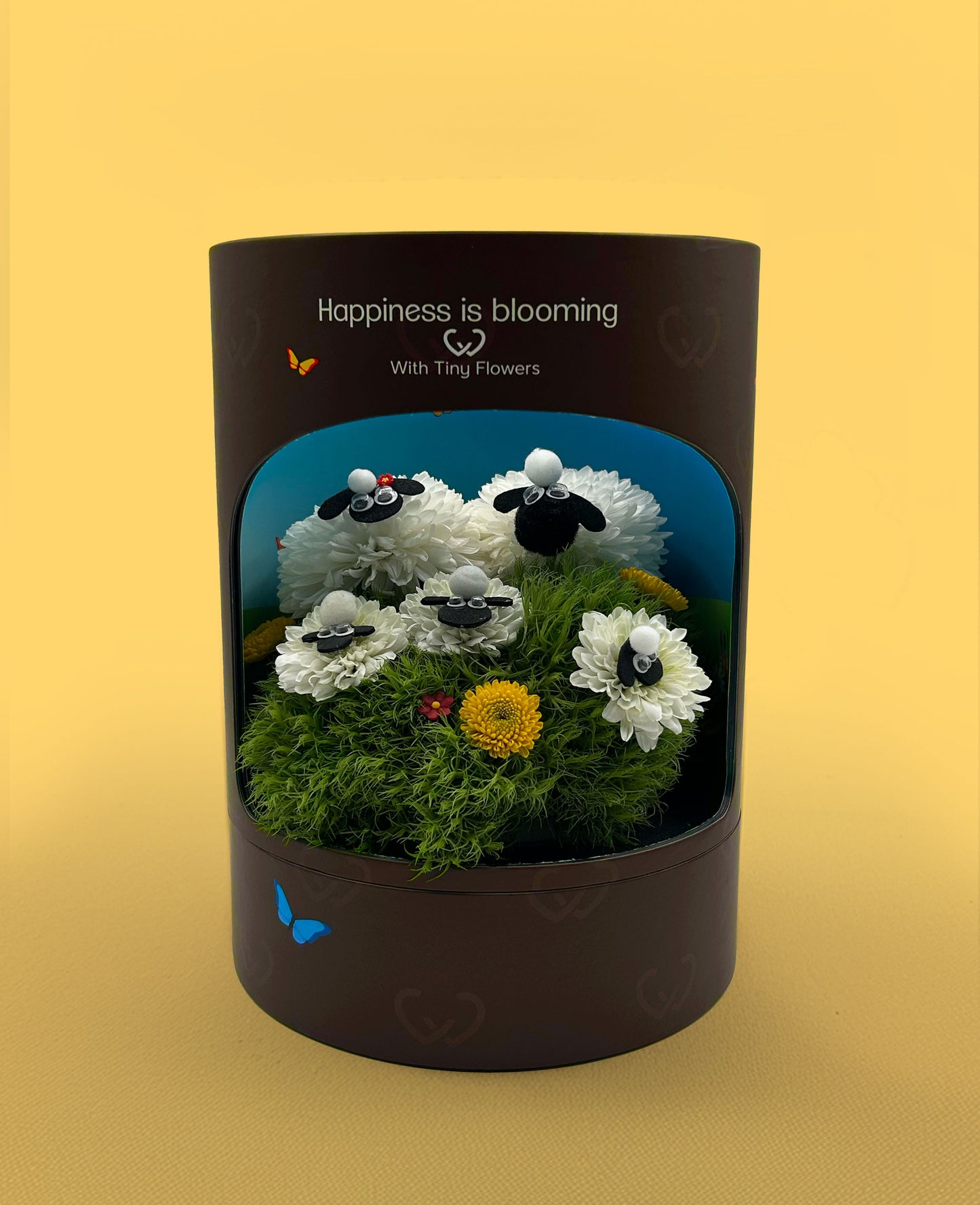 The Wooly Sheep Family – Made with Fresh Cut Flowers