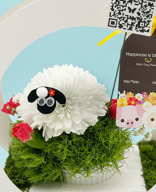 Meryl Sheep - Made with Fresh Cut Flowers