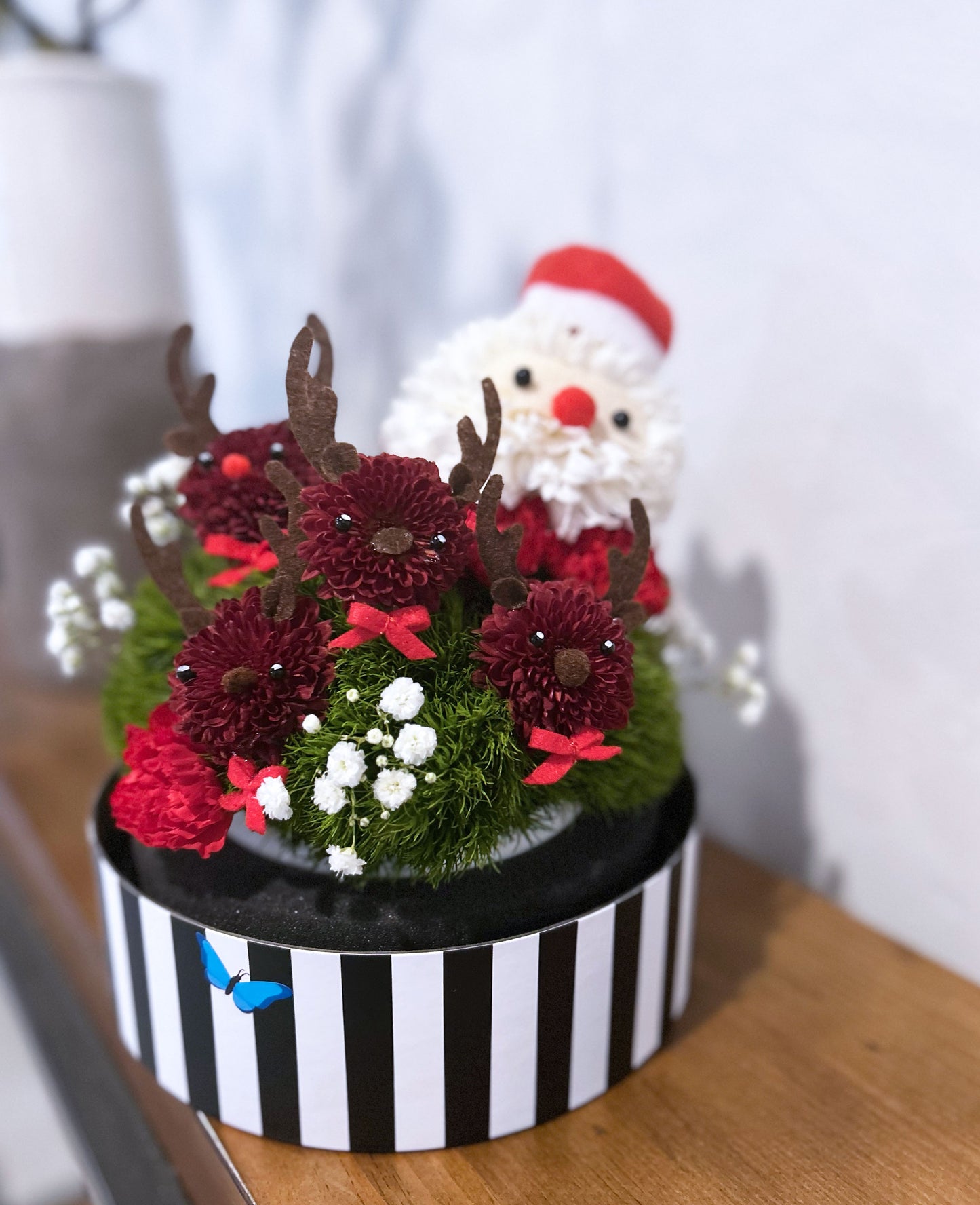 Santa & The Mini Reindeer Squad